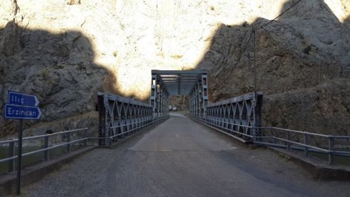 karanlik-kanyon-koprusu